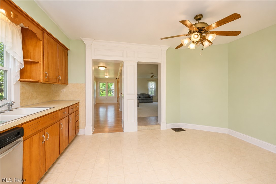 12201 King Church Avenue NW Uniontown OH 44685