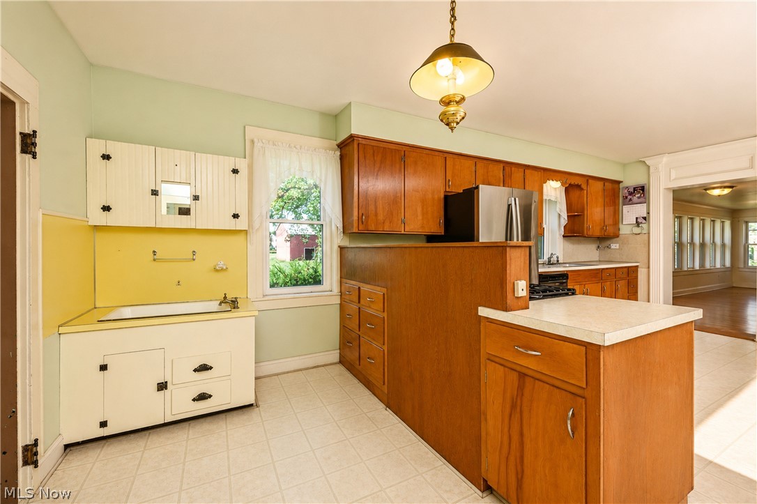 12201 King Church Avenue NW Uniontown OH 44685