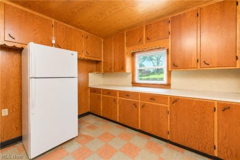 12201 King Church Avenue NW Uniontown OH 44685