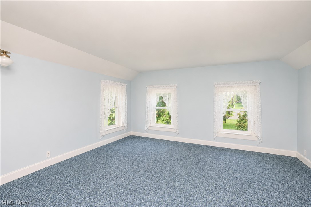 12201 King Church Avenue NW Uniontown OH 44685