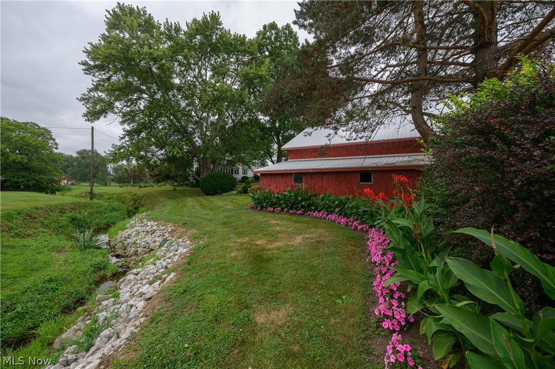 12201 King Church Avenue NW Uniontown OH 44685