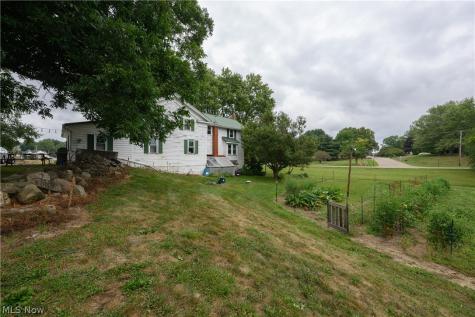 12201 King Church Avenue NW Uniontown OH 44685