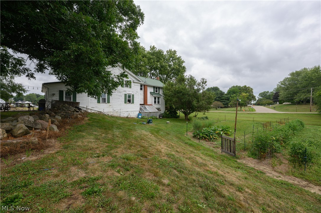 12201 King Church Avenue NW Uniontown OH 44685