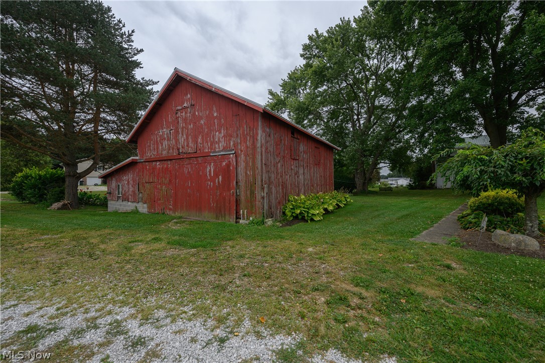 12201 King Church Avenue NW Uniontown OH 44685