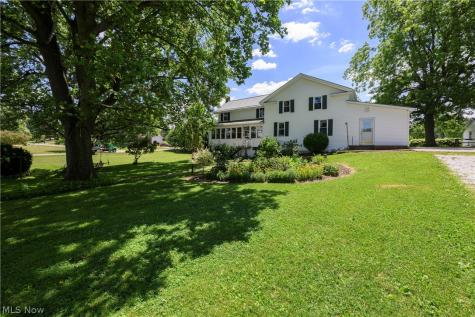 12201 King Church Avenue NW Uniontown OH 44685