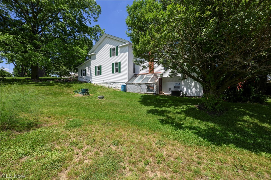 12201 King Church Avenue NW Uniontown OH 44685