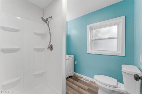 110 Bailey Court Elyria OH 44035