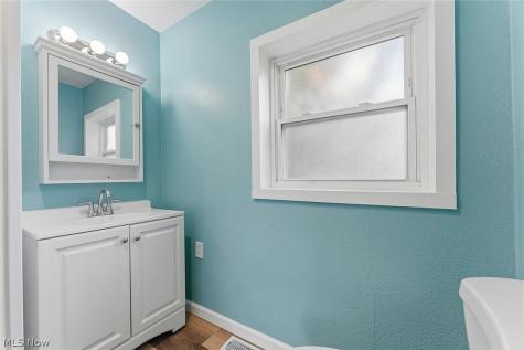 110 Bailey Court Elyria OH 44035