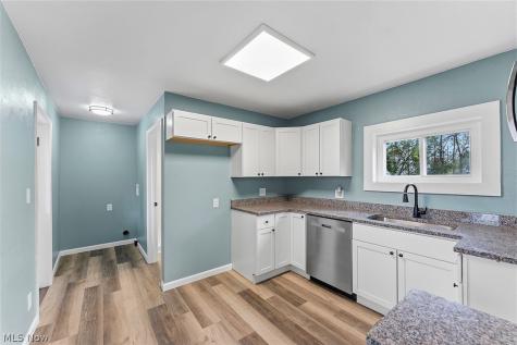 110 Bailey Court Elyria OH 44035