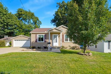 379 Stanford Street Akron OH 44314