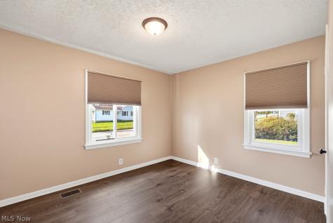 379 Stanford Street Akron OH 44314