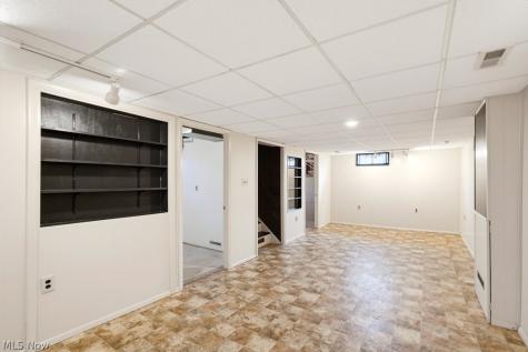 379 Stanford Street Akron OH 44314