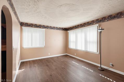 379 Stanford Street Akron OH 44314