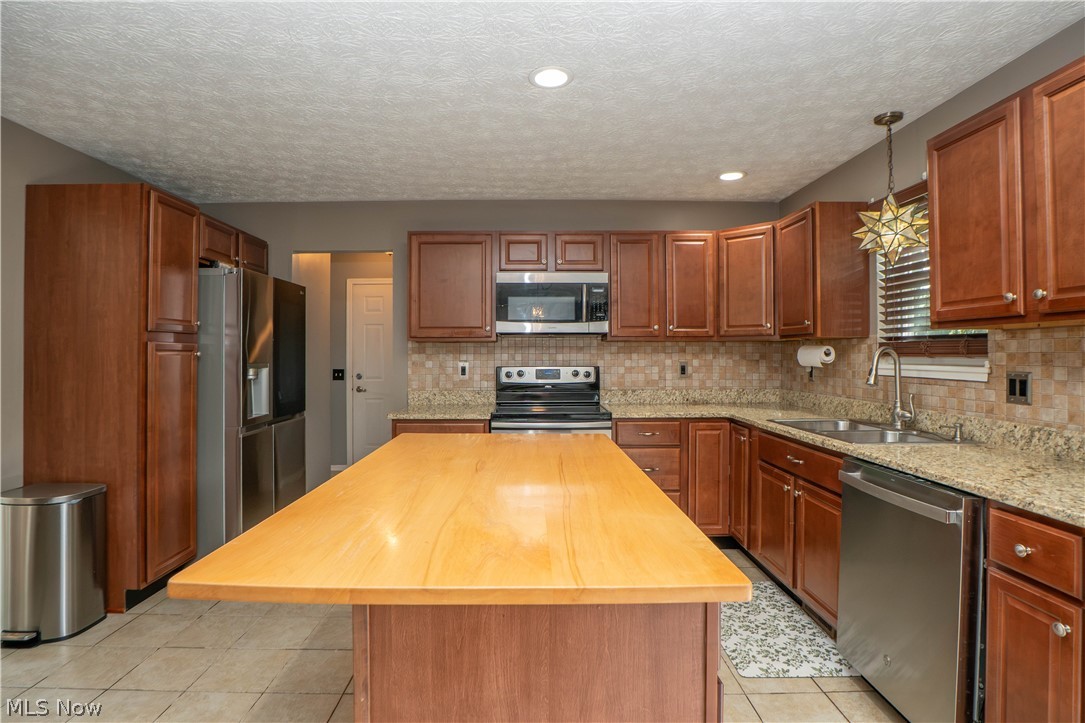 6526 Sugargrove Circle NE Canton OH 44721