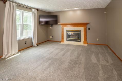 6526 Sugargrove Circle NE Canton OH 44721