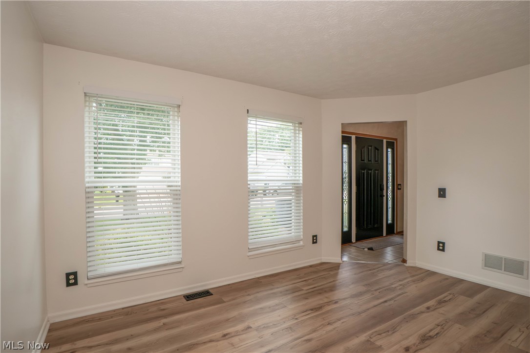 6526 Sugargrove Circle NE Canton OH 44721