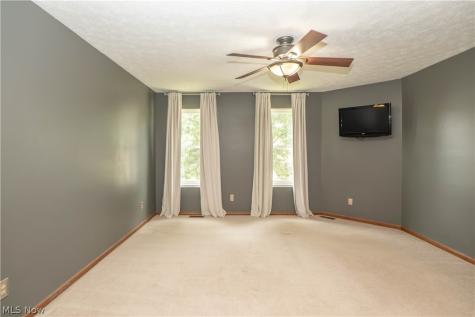 6526 Sugargrove Circle NE Canton OH 44721