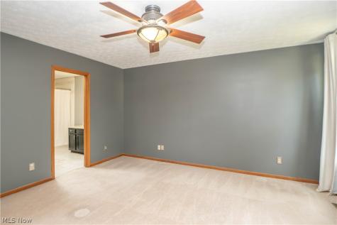 6526 Sugargrove Circle NE Canton OH 44721