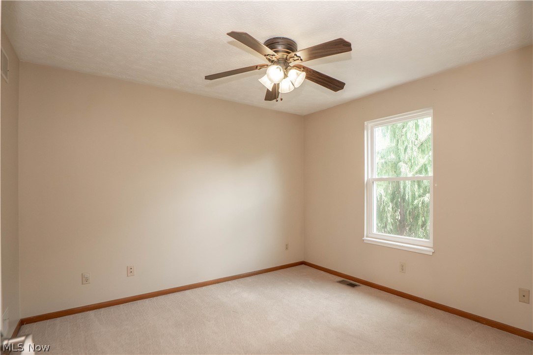 6526 Sugargrove Circle NE Canton OH 44721