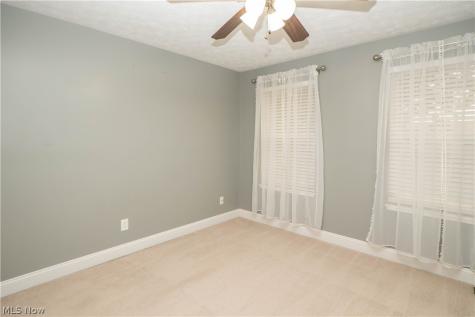 6526 Sugargrove Circle NE Canton OH 44721