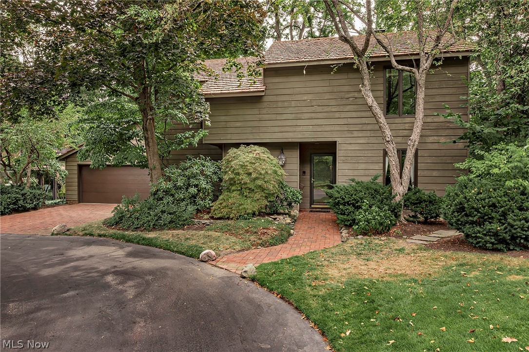 12616 Cedar Road Cleveland Heights OH 44106
