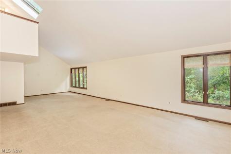 12616 Cedar Road Cleveland Heights OH 44106