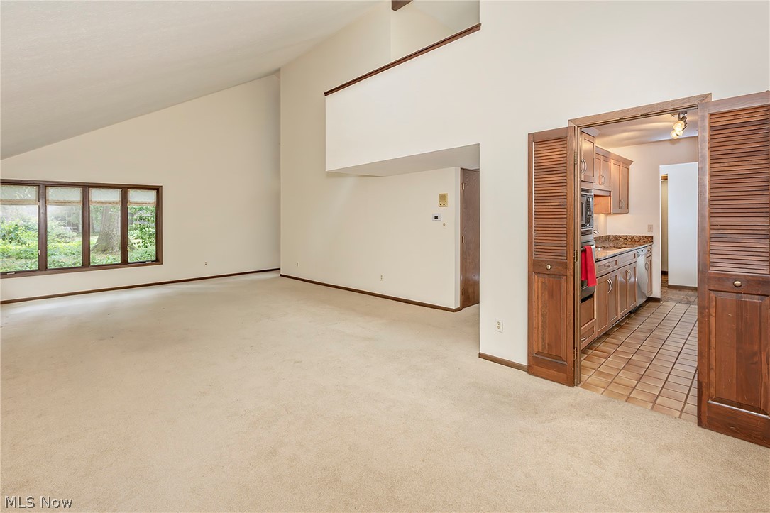 12616 Cedar Road Cleveland Heights OH 44106