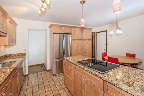 12616 Cedar Road Cleveland Heights OH 44106