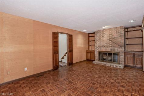 12616 Cedar Road Cleveland Heights OH 44106