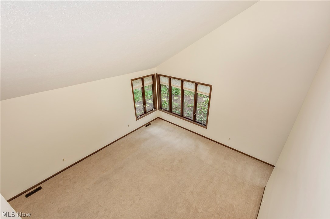 12616 Cedar Road Cleveland Heights OH 44106