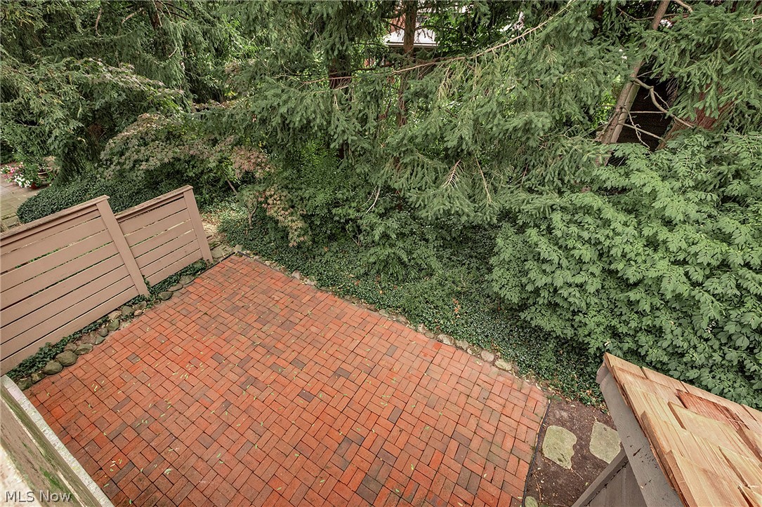 12616 Cedar Road Cleveland Heights OH 44106