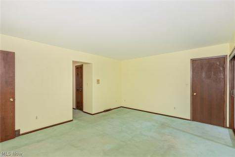 12616 Cedar Road Cleveland Heights OH 44106
