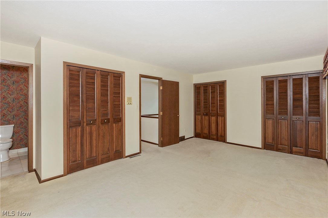 12616 Cedar Road Cleveland Heights OH 44106