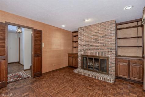 12616 Cedar Road Cleveland Heights OH 44106