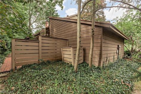 12616 Cedar Road Cleveland Heights OH 44106