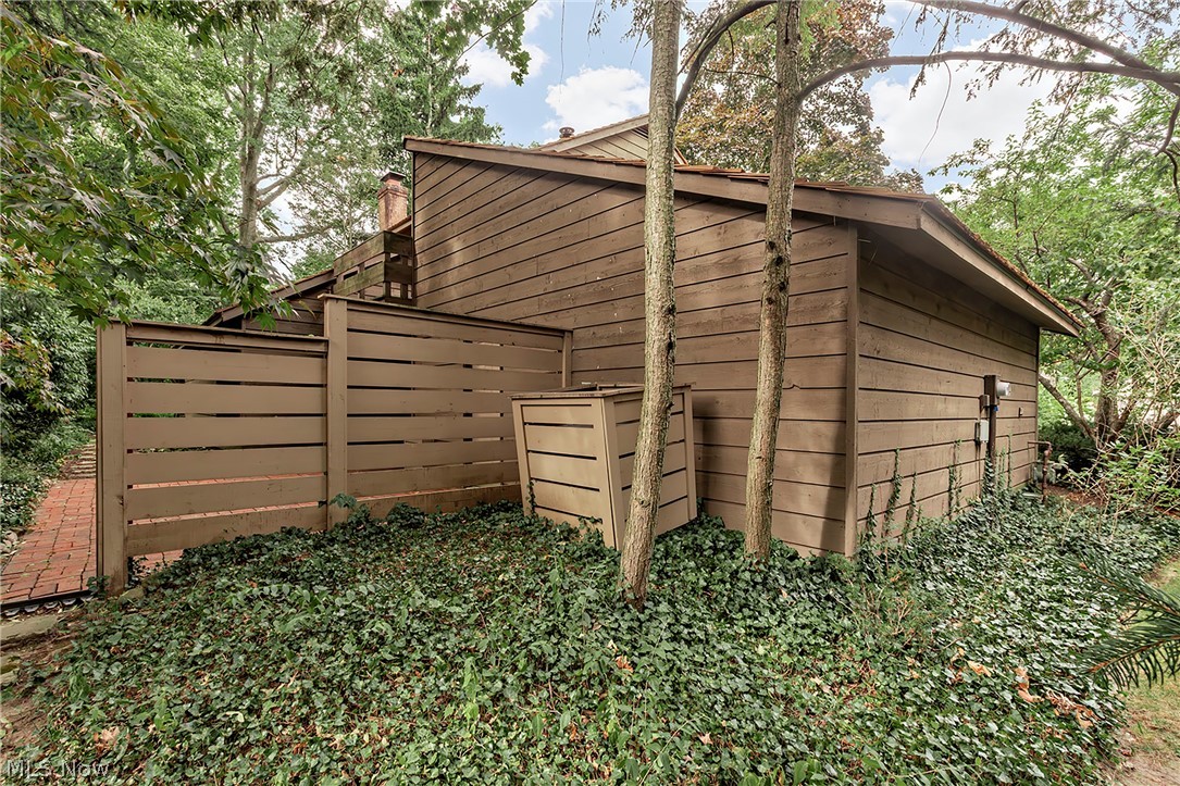 12616 Cedar Road Cleveland Heights OH 44106