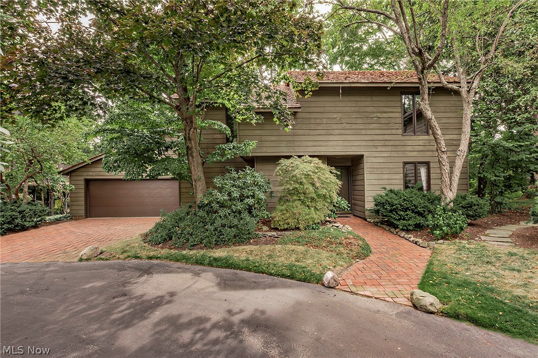 12616 Cedar Road Cleveland Heights OH 44106