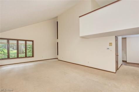 12616 Cedar Road Cleveland Heights OH 44106