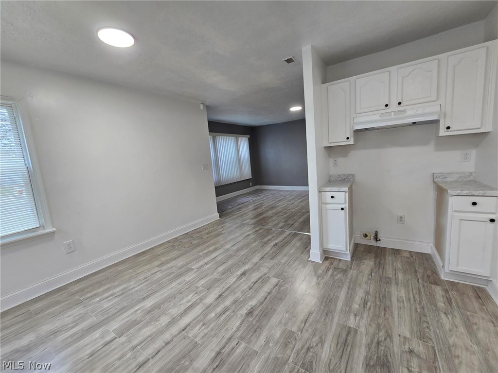 2044 N Green Road Cleveland OH 44121