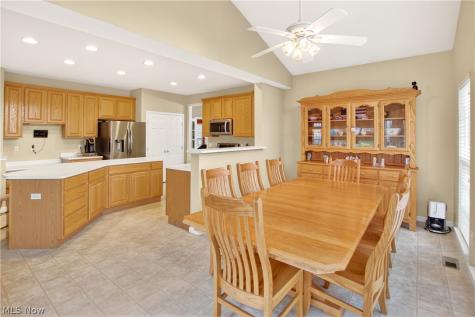 136 Stonesthrow Drive Berea OH 44017