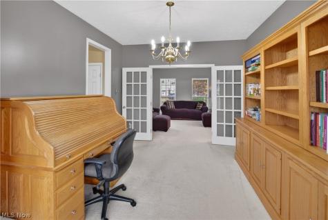 136 Stonesthrow Drive Berea OH 44017