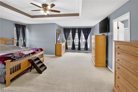 136 Stonesthrow Drive Berea OH 44017