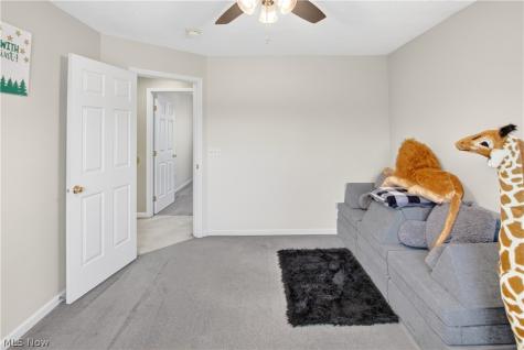 136 Stonesthrow Drive Berea OH 44017