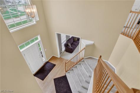 136 Stonesthrow Drive Berea OH 44017