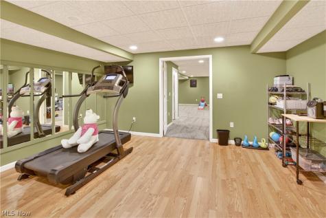 136 Stonesthrow Drive Berea OH 44017