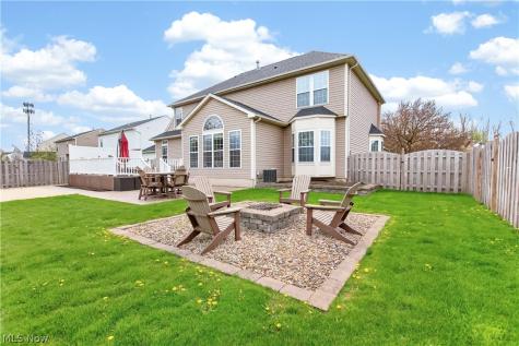 136 Stonesthrow Drive Berea OH 44017