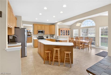 136 Stonesthrow Drive Berea OH 44017