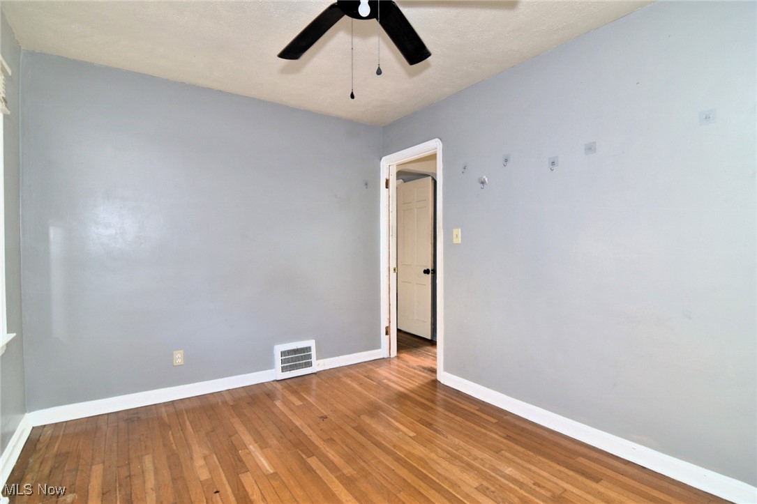 11909 Mortimer Avenue Cleveland OH 44111