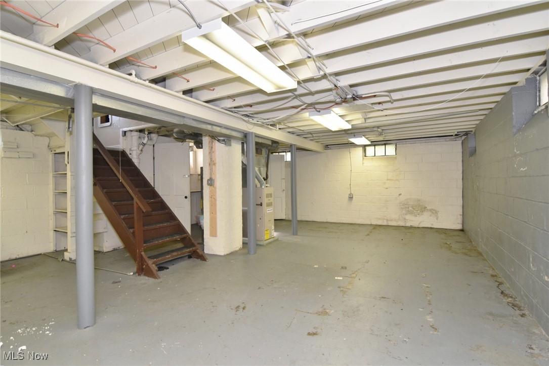 11909 Mortimer Avenue Cleveland OH 44111