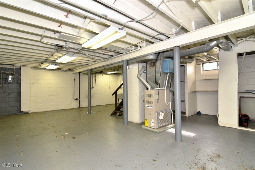 11909 Mortimer Avenue Cleveland OH 44111